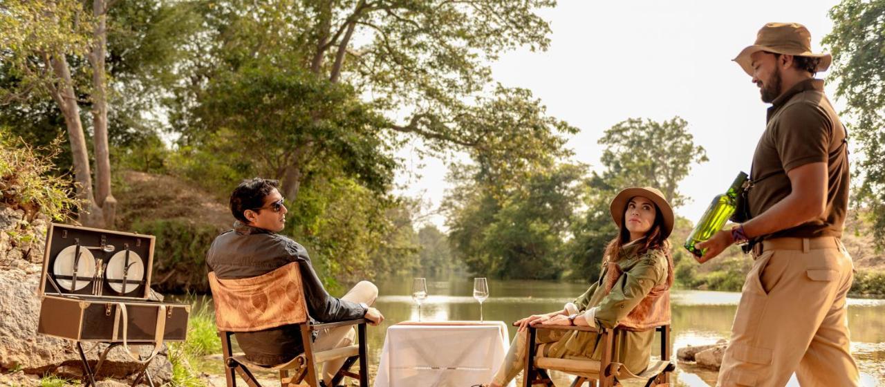 Banjaar Tola Kanha National Park - A Taj Safari Lodge Esterno foto